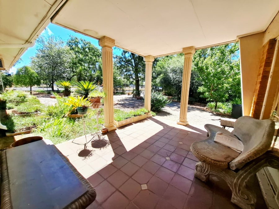 4 Bedroom Property for Sale in Generaal De Wet Free State